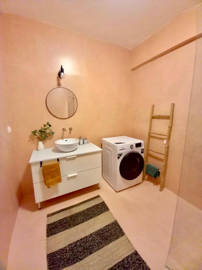 Specious Flat In Thessaloniki Aparthotel ภายนอก รูปภาพ